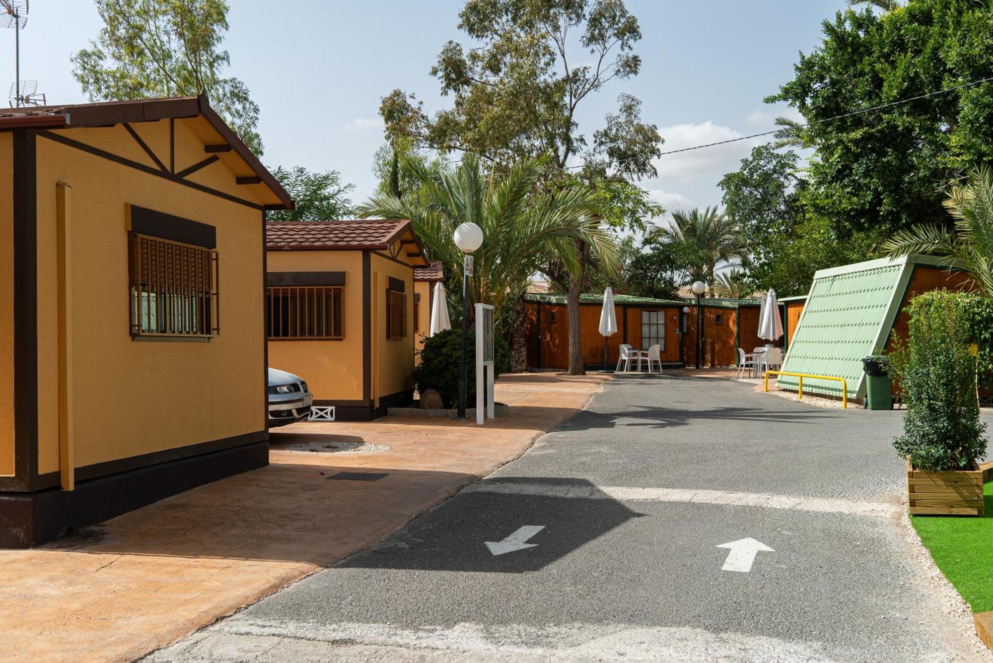 Camping Las Palmeras Crevillente Exterior photo